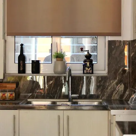 Holiday home Cozy Nest In The Vibrant Center Patras