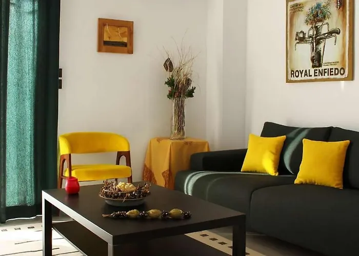 Cozy Nest In The Vibrant Center *